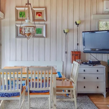 1 Bedroom In * Lyngdal